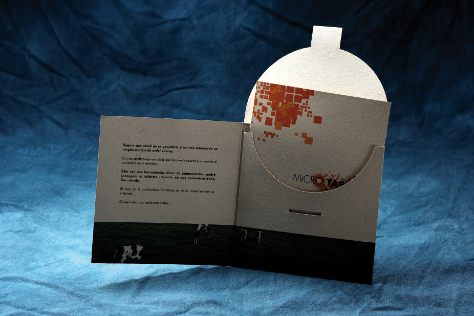 Sobre abierto con cencerro de vaca